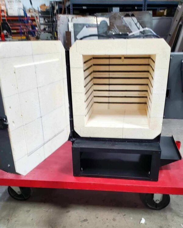 Evenheat HT‑1 Kiln for Sale – Lightly Used - Image 4